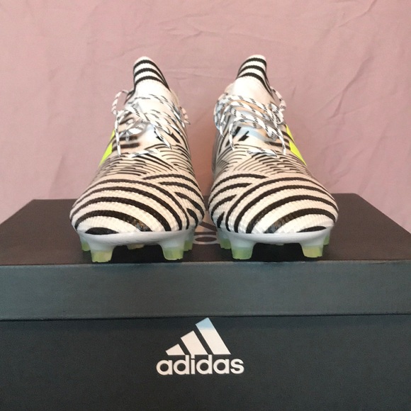 Adidas Nemeziz 17.1 Fg sz 9 - Picture 2 of 7